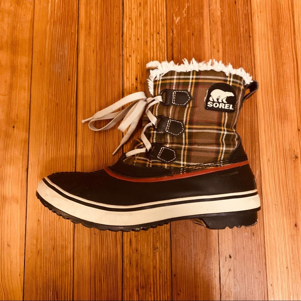 Sorel brown plaid lace up Tivoli rain/snow boots. Waterproof lower. 8